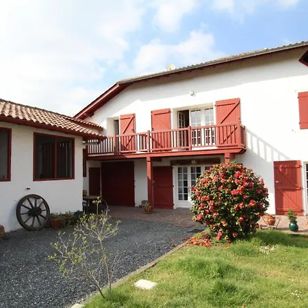 Bastanondo Semesterbostad *